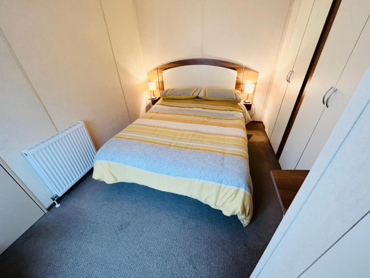 2 Bedroom Caravan Nv16, Lower Hyde, Shanklin, Isle Of Wight 외부 사진